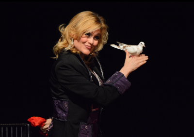 Ariann Black -Magician